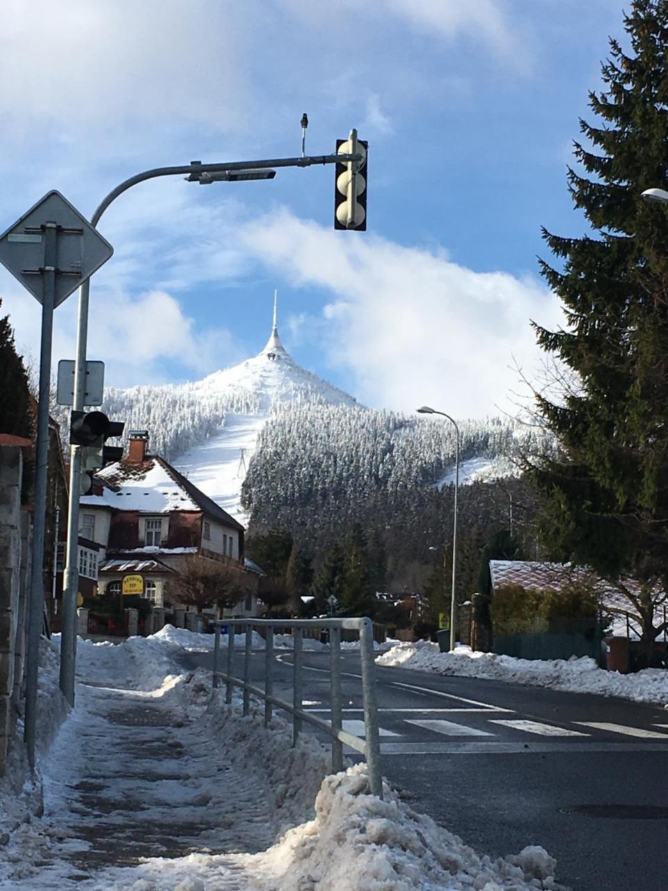 Apartmany Pod Jestedem Liberec Exteriör bild